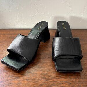 Alohas Puffy Black Leather Square Toe Block Heel Mules 9
